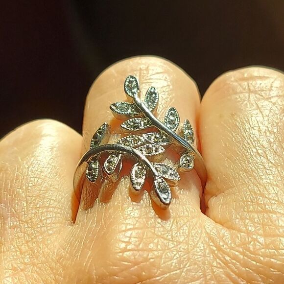 Vintage Art Deco Leaf Filigree Ring Size 8 - Picture 10 of 14